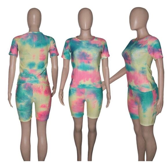 Two piece set, textured shirt and shorts. - Picture 2 of 4